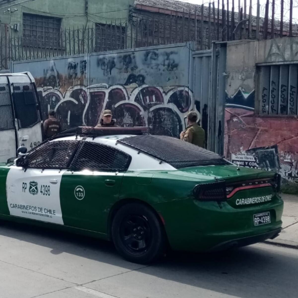 Una adulta mayor y su hija son víctimas de un robo a mano armada por motochorros en Metro Pajaritos: hay un detenido