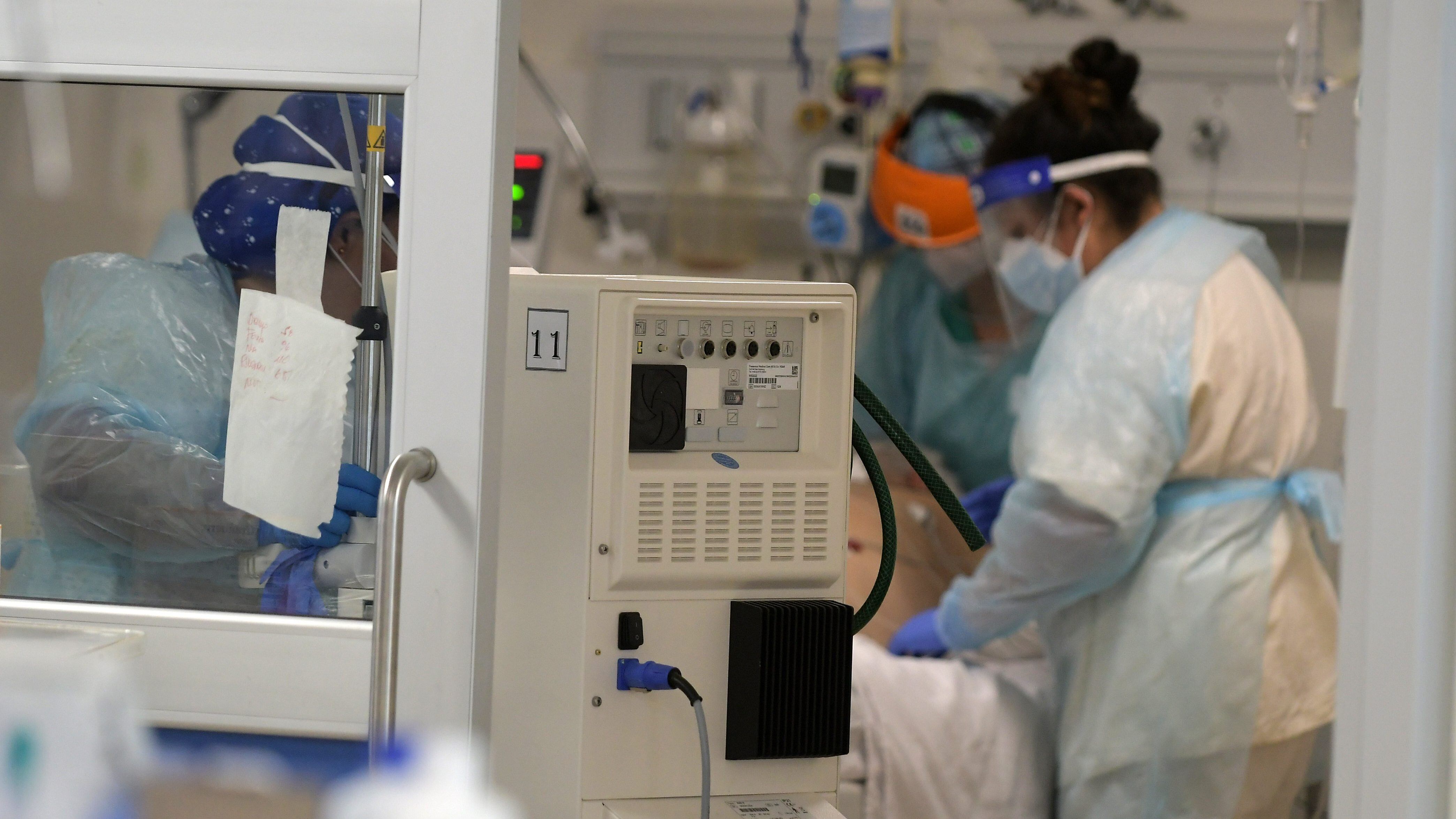 05 de Enero de 2021 / IQUIQUE Un alza en la ocupación de camas UCI con pacientes contagiados por COVID-19 presenta el Hospital Ernesto Torres Galdames de Iquique, que es el único recinto de alta complejidad que existe en la región.
FOTO: CRISTIAN VIVERO BOORNES/AGENCIAUNO