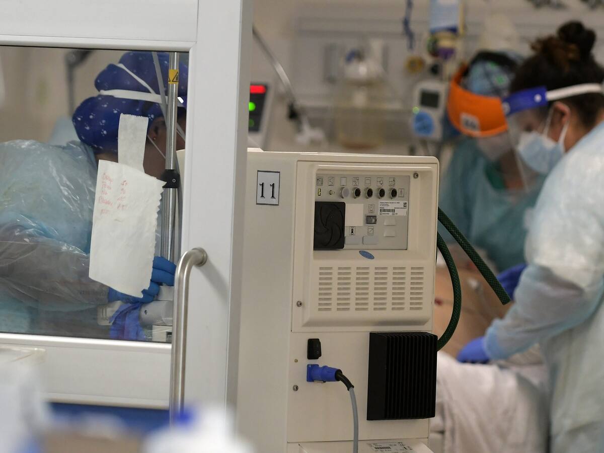 Informe Epidemiológico: nueve regiones disminuyeron sus casos activos y Los Ríos va al alza