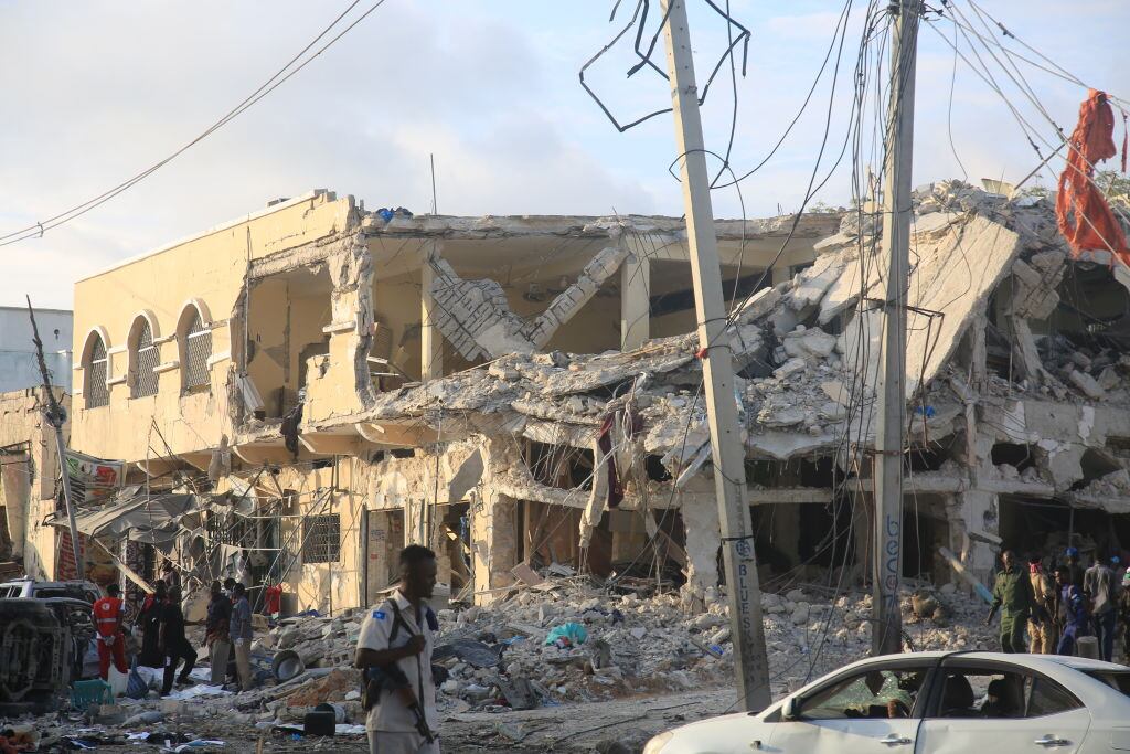 El daño que deja los atentados explosivos en Mogadiscio de Somalia