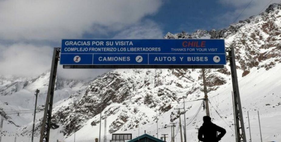 Paso Los Libertadores seguirá cerrado por nieve y viento: confirman hasta qué día se extenderá la medida