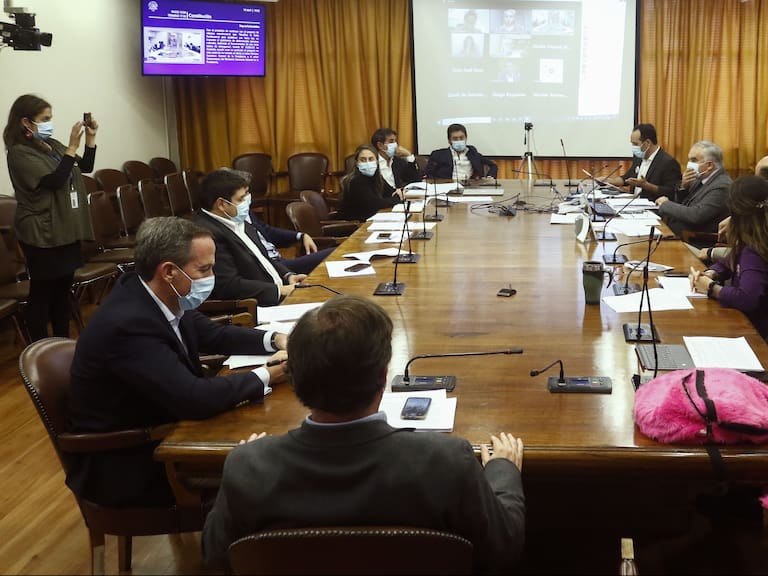 Impuesto a «súper ricos»: Comisión de Constitución de la Cámara aprobó indicación sobre esta materia