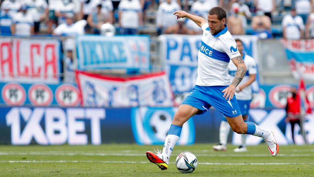 Luciano Aued evoluciona "de forma favorable" y se acerca a ser habilitado para jugar por la UC el segundo semestre