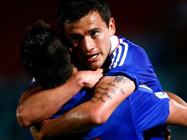 “Es algo que está latente”: gerencia deportiva de la U no descarta el regreso de Charles Aránguiz y Eduardo Vargas