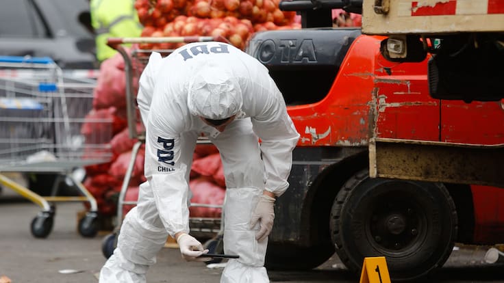 Hombre es baleado en plena vía pública cerca de la Vega Central