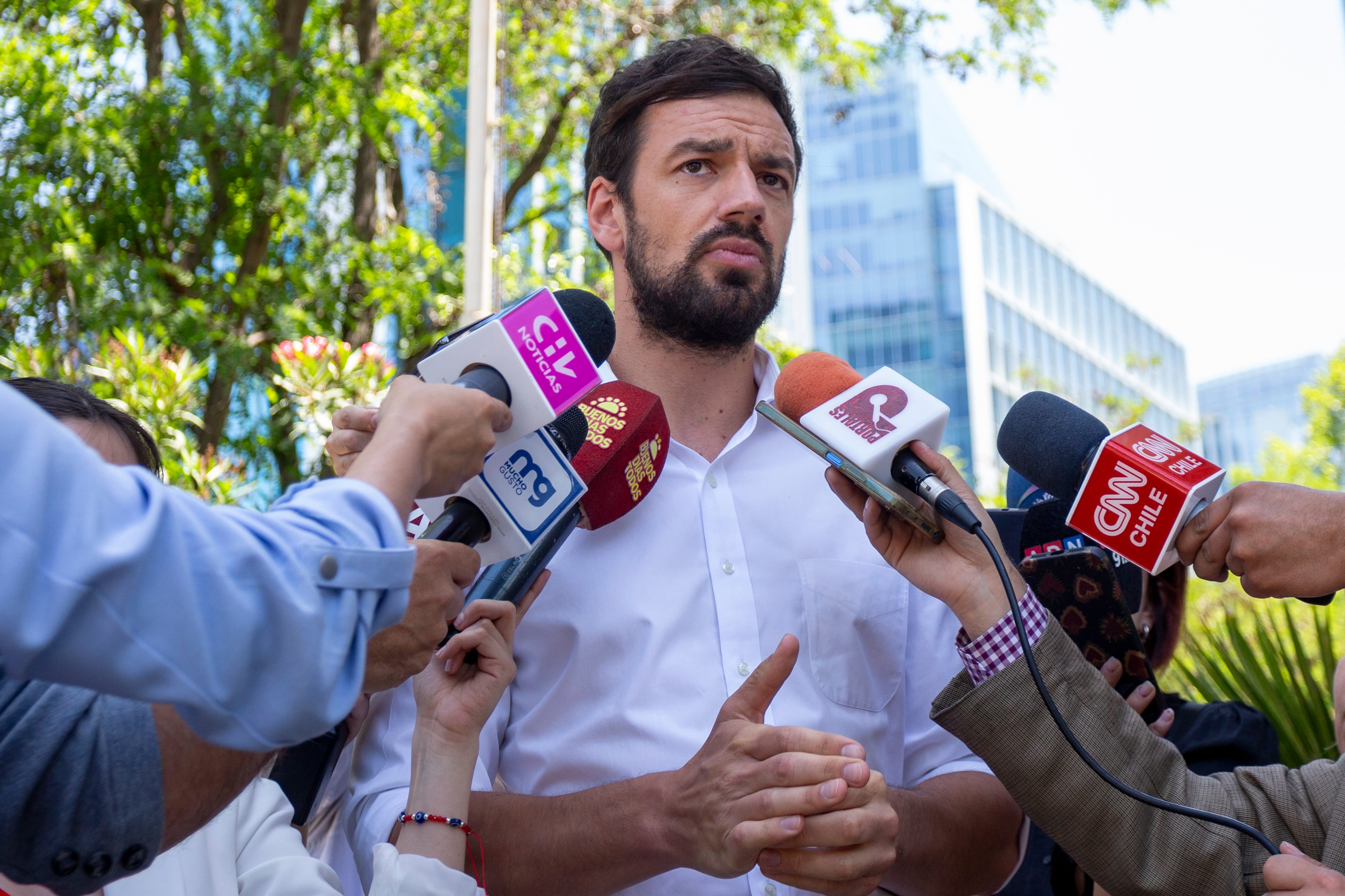 Agencia Uno | El alcalde de Maipú, Tomás Vodanovic