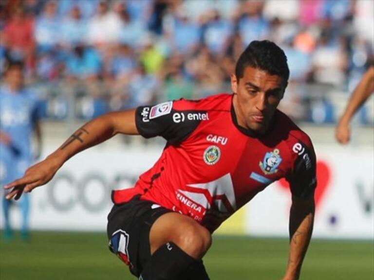 Branco Ampuero es el primer refuerzo de Universidad Católica