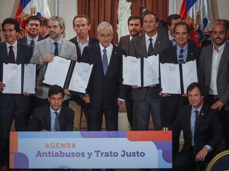 Gobierno presentó agenda «antiabusos» buscando castigar los denominados «delitos de cuello y corbata»