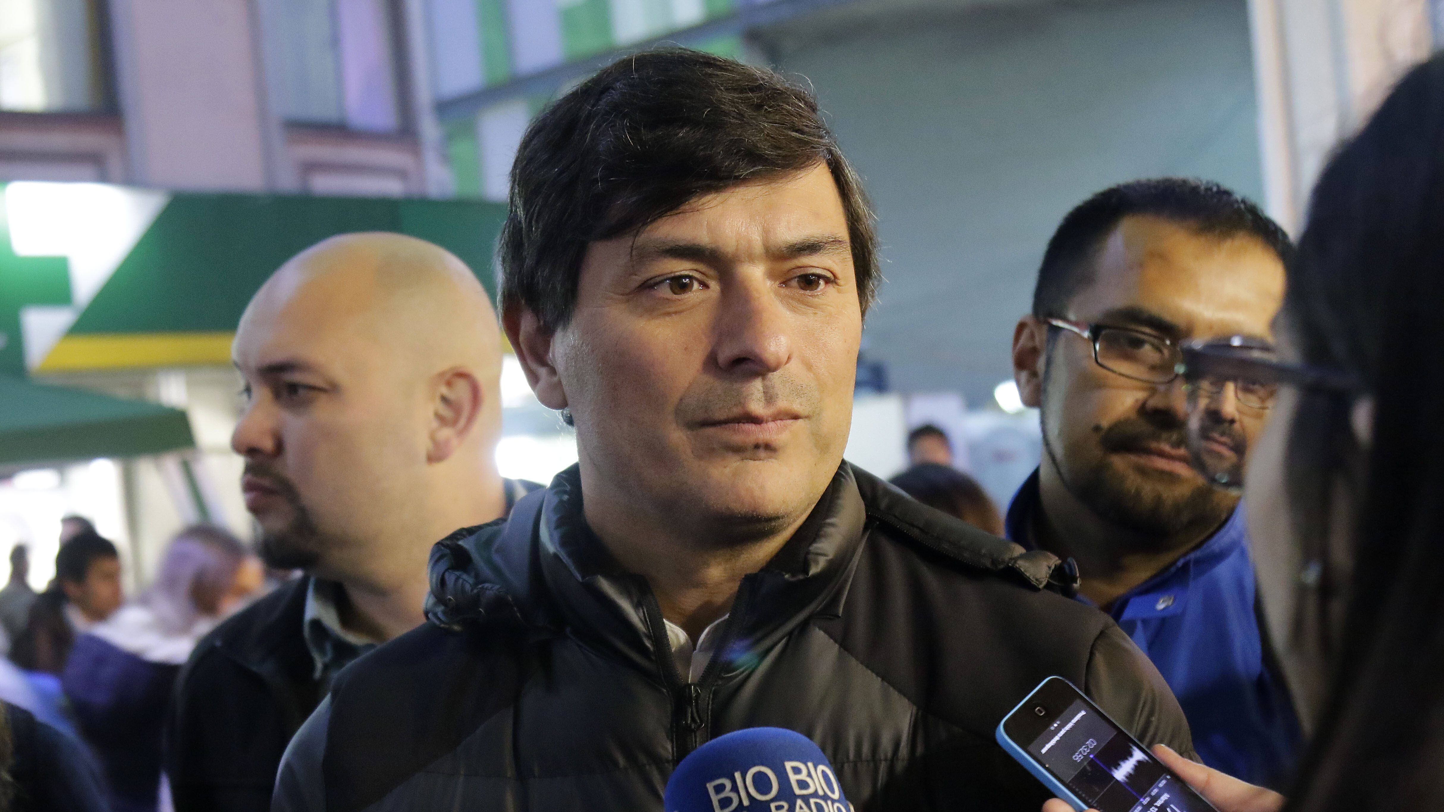 CONCEPCION, 13 de junio 2017 
El candidato a la presidencia Franco Parisi estuvo en el centro de Concepcion, realizando una serie de actividades, junto a adherentes.

FOTO: ALEJANDRO ZOÑEZ/AGENCIA UNO