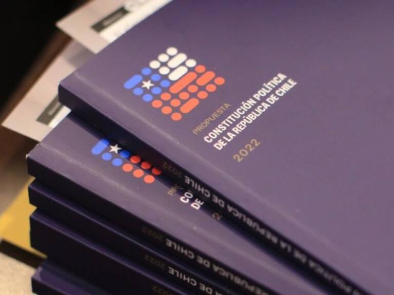 A 8 días del plebiscito: ¿Cómo afecta la detención de Llaitul y la renuncia Jeanette Vega al Apruebo y el Rechazo?