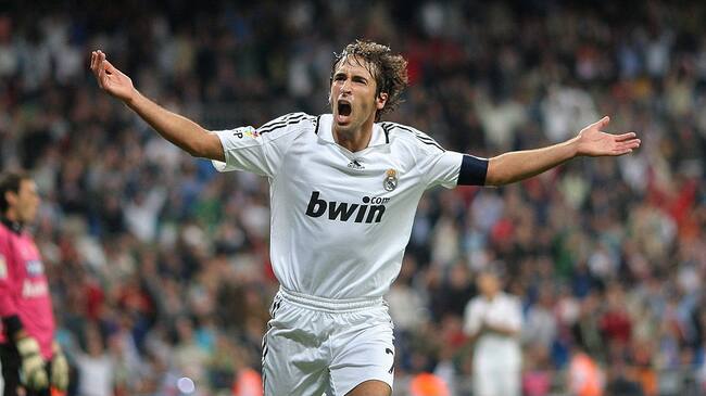 MADRID, SPAIN - SEPTEMBER 24: Raul Gonzalez celebrates scoring his second goal, the 7-1, during the La Liga match between Real Madrid and Real Sporting de Gijon at the Santiago Bernabeu Stadium on September 24, 2008 in Madrid, Spain. (Photo by Jasper Juinen/Getty Images)