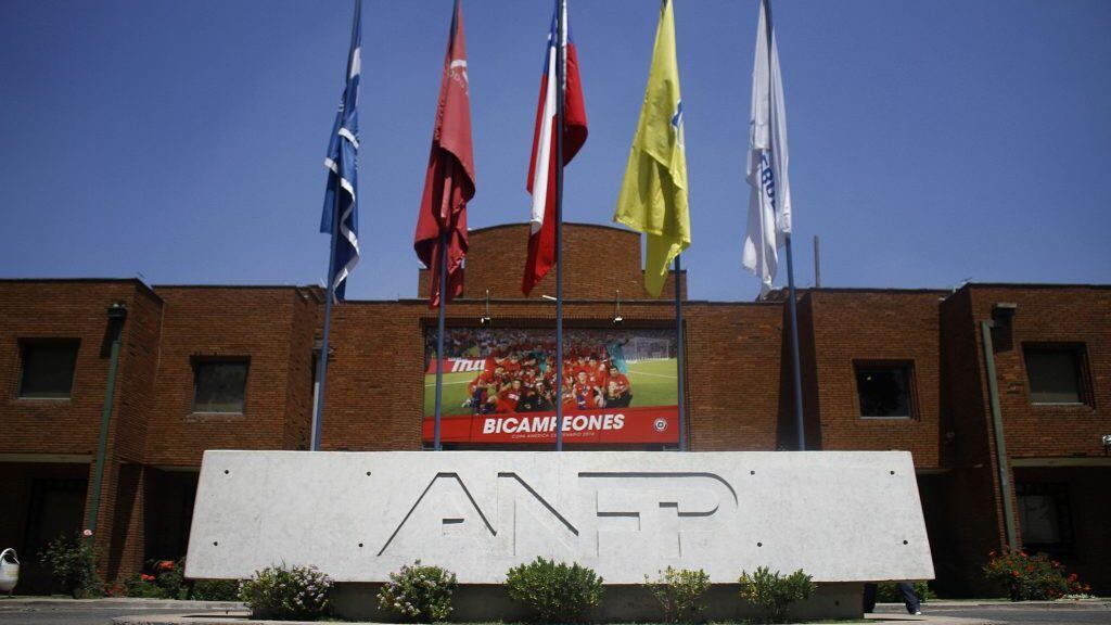09 de noviembre del 2017/SANTIAGOFotografías temáticas de la ANFP, durante el Consejo de Presidentes que se realiza en la sede. Allí se discute la venta del CDF.
FOTO: LEONARDO RUBILAR/AGENCIAUNO