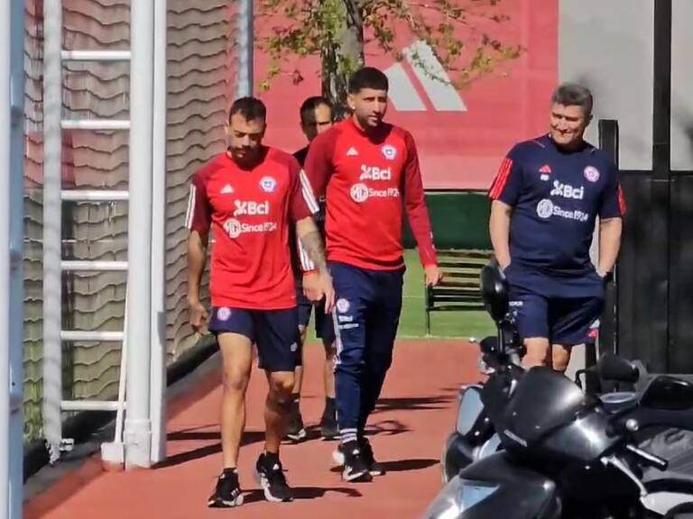 Con apoyo a Berizzo y el foco en recuperar a Maripán: el día después de La Roja tras vencer a Perú