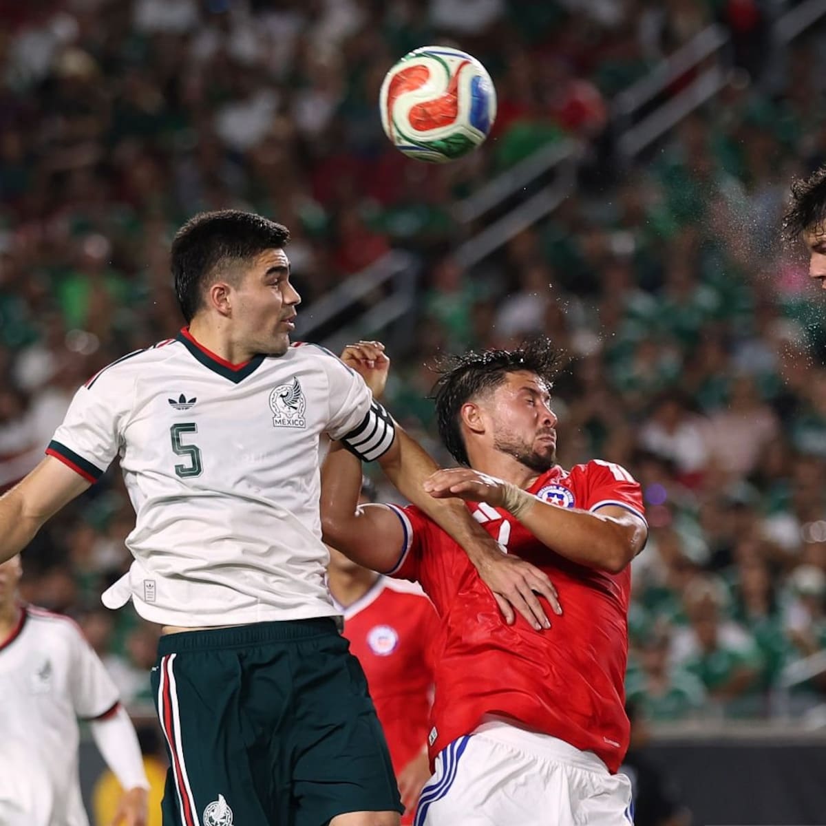 “La roca siempre se rompe”: el potente desahogo de una figura de La Roja tras el triunfo ante México