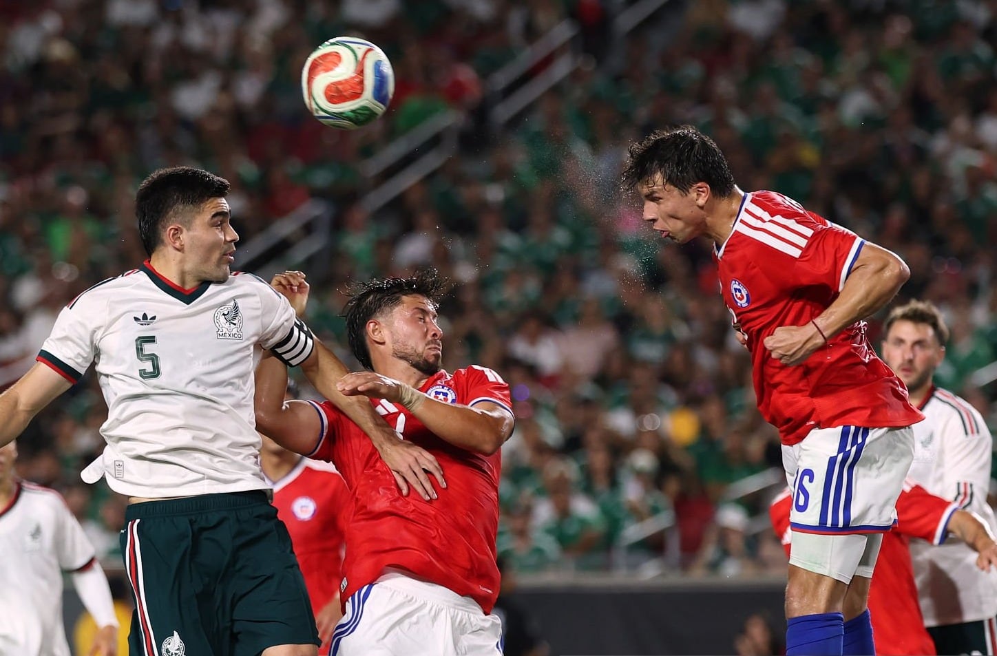 “La roca siempre se rompe”: el potente desahogo de una figura de La Roja tras el triunfo ante México