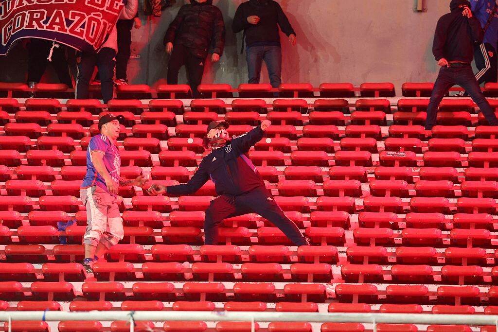 La delincuencia chilena se tomó el estadio de Independiente