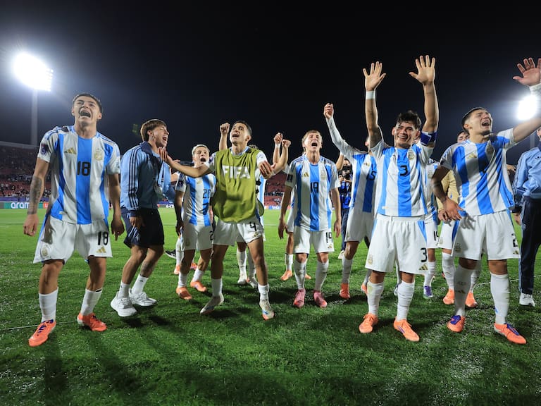 Argentina v Colombia: Semi-finals - FIFA U-20 World Cup Chile 2025