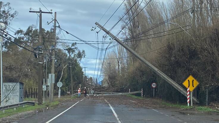 ¿Demandan a Enel? Continúa el debate por la falta de suministro eléctrico tras sistema frontal en Chile