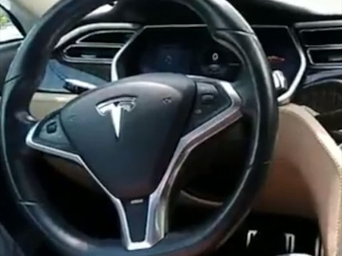 ADN Motor: el único modelo Tesla que circula por Chile