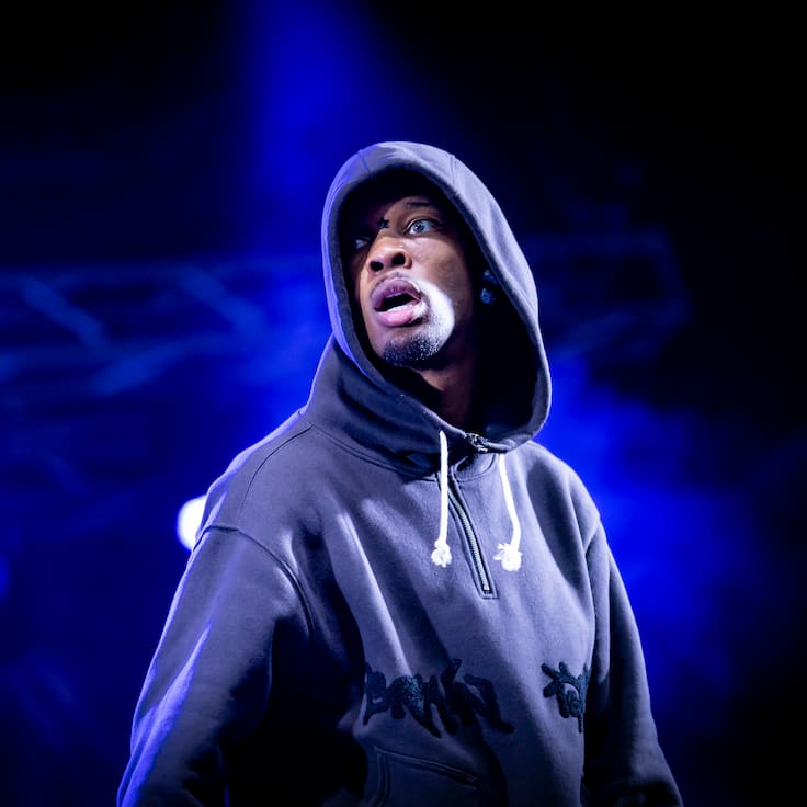 Había sido confirmado para Lollapalooza Chile: detienen a famoso cantante por presunto vínculo en muerte de menor en EE.UU.