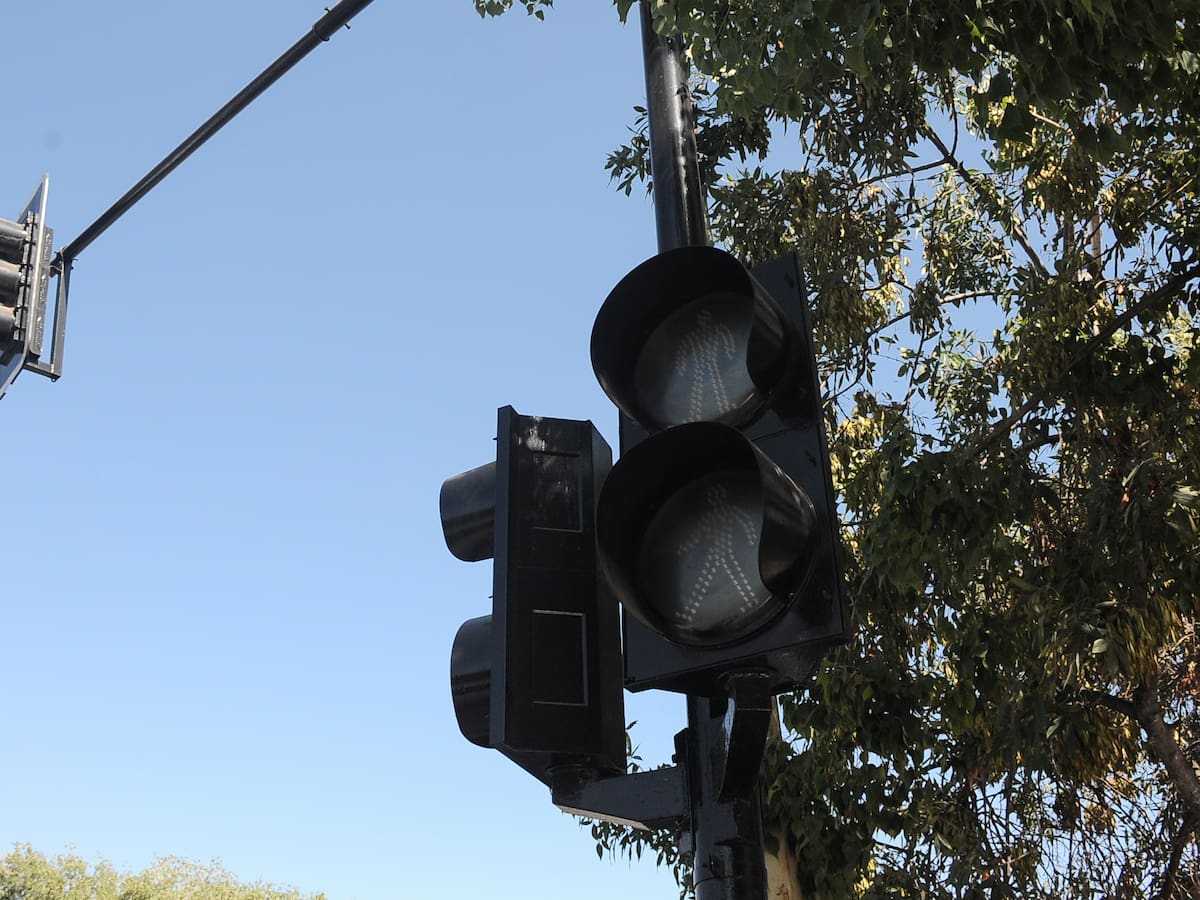 Corte de luz en región de Valparaíso por incendio deja a miles de clientes sin suministro eléctrico