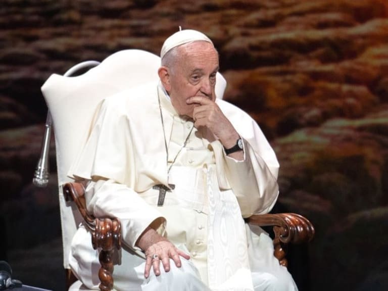 Papa Francisco solicita a gobernantes iniciativas para acabar con la guerra en Ucrania