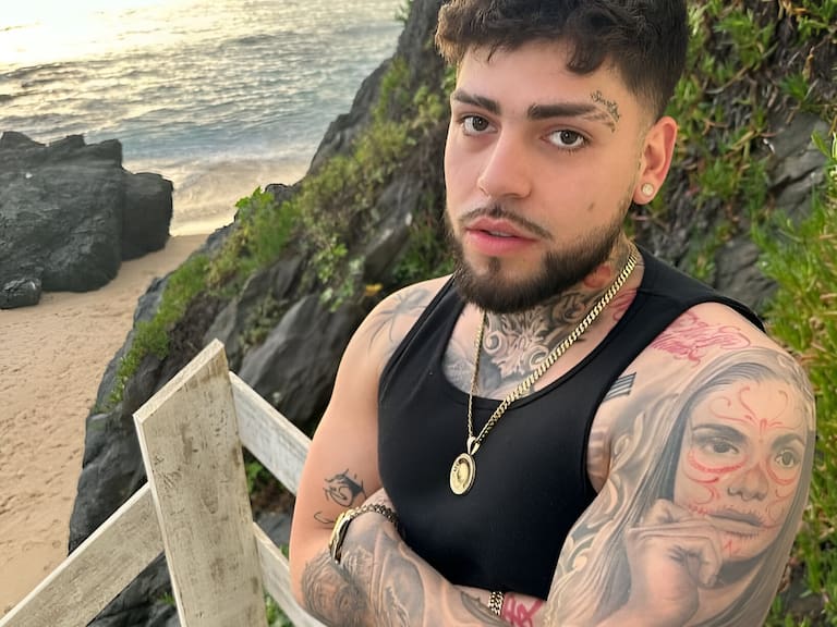 Gino Mella en aniversario de ALRAZ