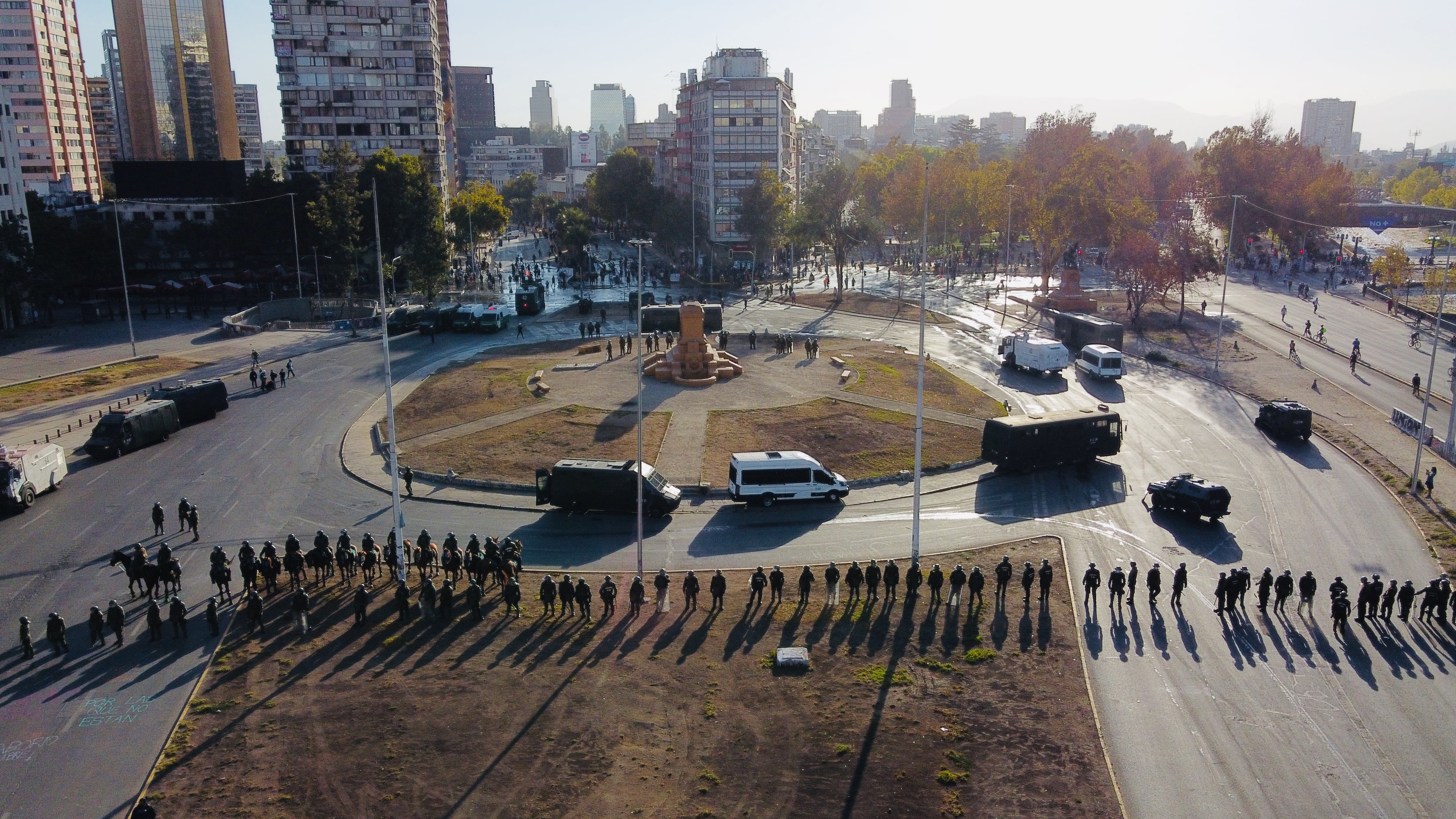 Amplio contingente de Carabineros / Agencia Uno