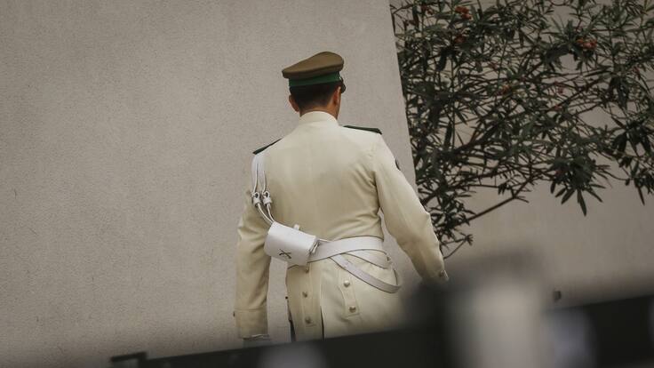Muerte de carabinero en La Moneda: Gobierno se refiere al deceso y anuncia misa en la capilla del palacio presidencial