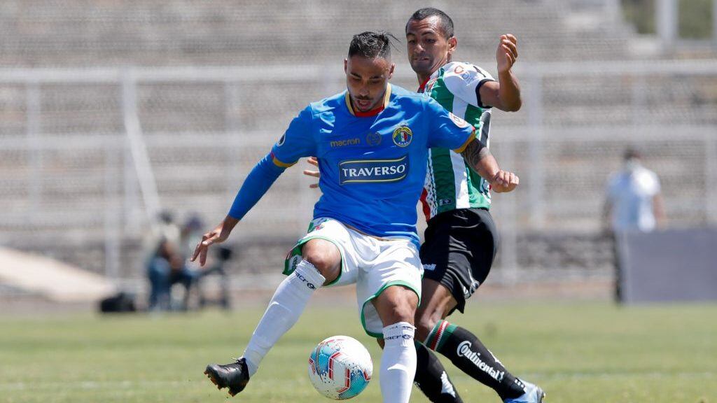 20 de Diciembre del 2020/SANTIAGOJorge Henríquez(c) ,durante el partido valido por la Vigésimo Quinta fecha del Campeonato Nacional AFP PlanVital 2020, entre Palestino vs Audax Italiano, disputado en el Estadio Municipal de la Cisterna.
FOTO:FRANCISCO LONGA/AGENCIAUNO