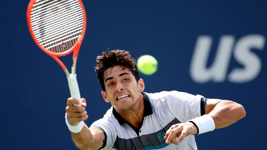 Cristian Garin es sobrepasado por Alex de Minaur y queda eliminado en la segunda ronda del US Open