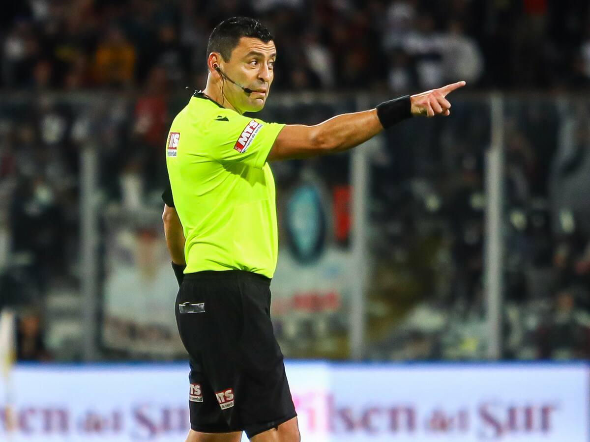 Roberto Tobar defiende polémica medida en el fútbol chileno: “Vamos a seguir procediendo de la misma forma”