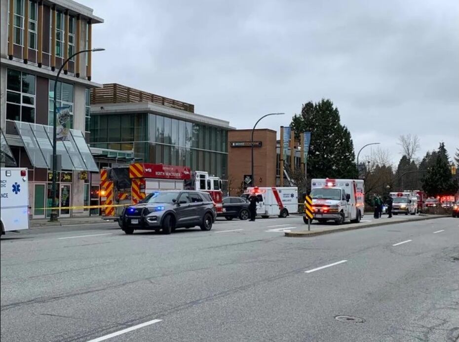 La policía de Vancouver custodia la zona del ataque con arma blanca