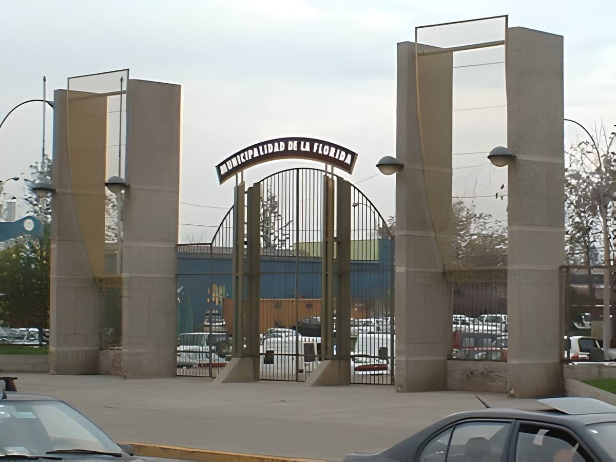 Contraloría encuentra pagos irregulares de horas extras y en registro de jornadas laborales en Municipalidad de La Florida