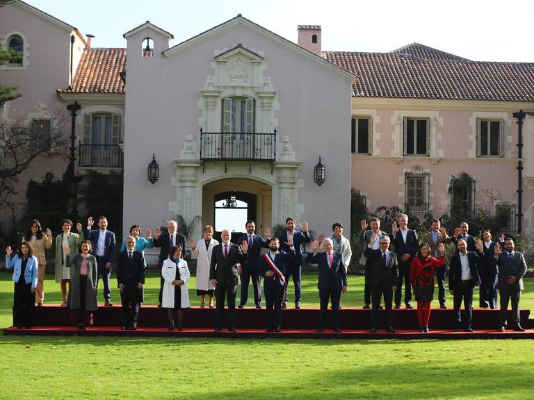 Ministros del PC no descartan opción de renunciar para respaldar candidatura presidencial de Jeannette Jara