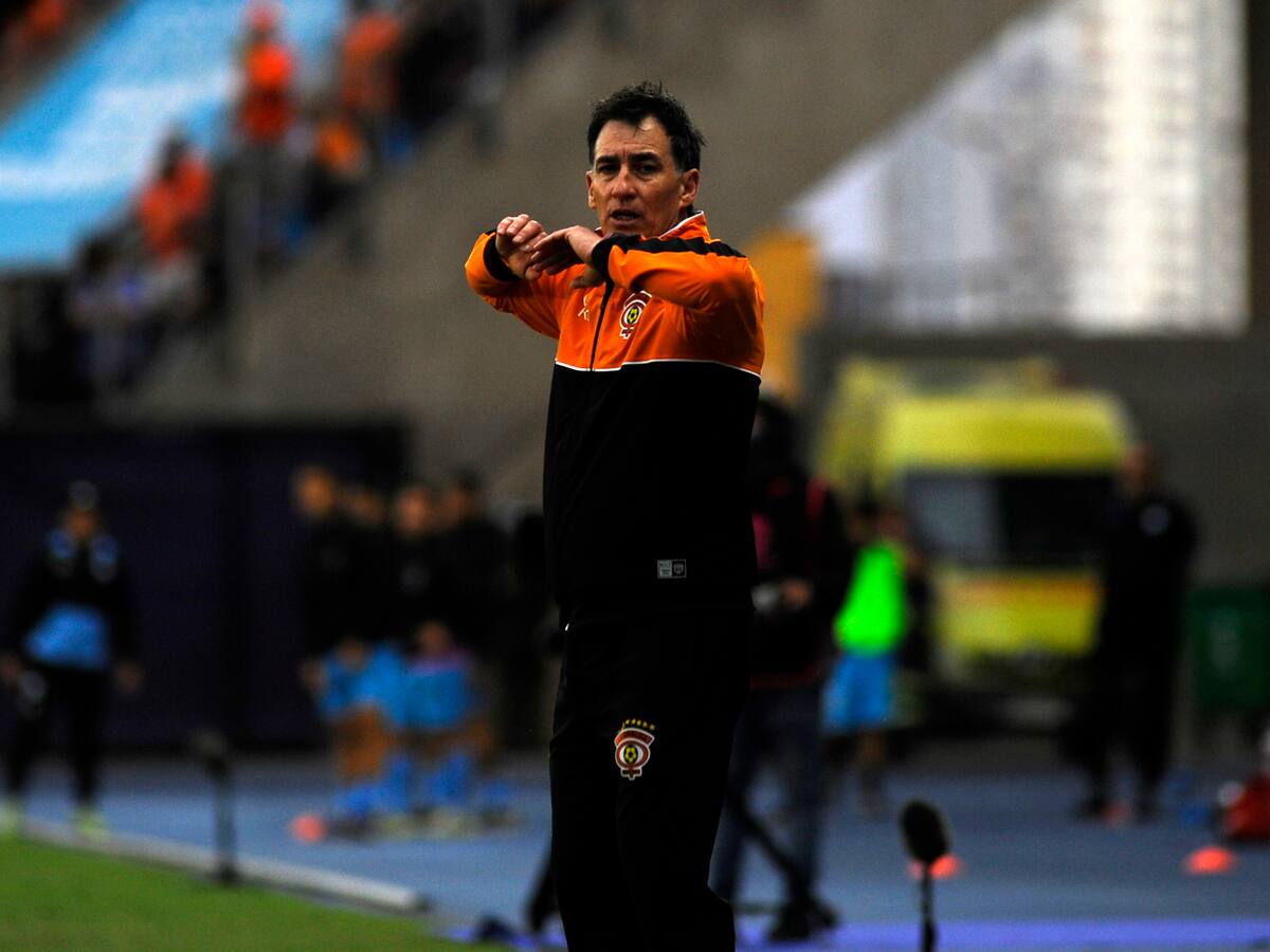 César Bravo no baja los brazos en la lucha por evitar el descenso de Cobreloa: “Tenemos la posibilidad de escribir nuestra historia”