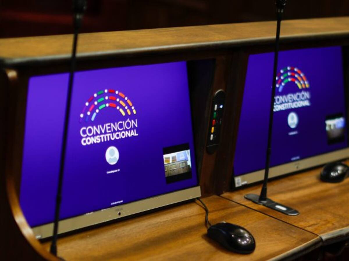 Convención constitucional: Comisión de Forma de Estado y Descentralización sesionará este martes en dos comunas de la región de Valparaíso