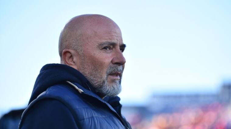 Es oficial: Sevilla anuncia la destitución de Jorge Sampaoli y remarca que el equipo está "al borde de las plazas de descenso"