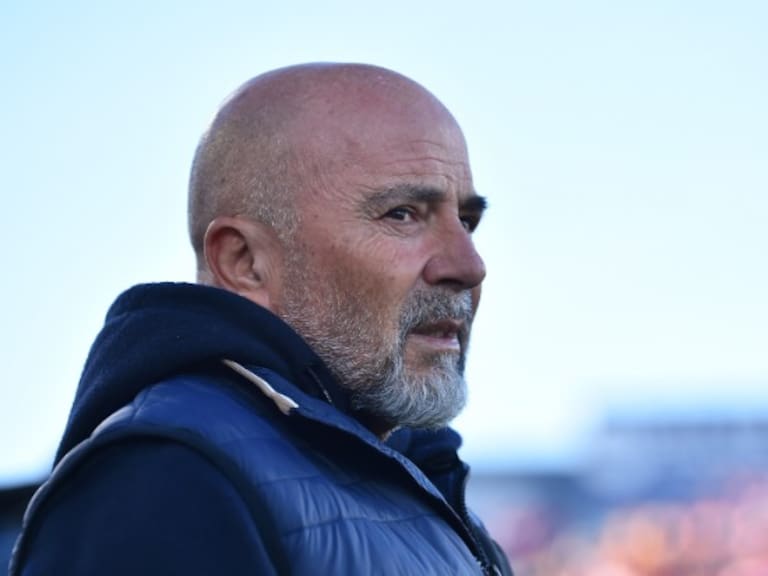 Es oficial: Sevilla anuncia la destitución de Jorge Sampaoli y remarca que el equipo está "al borde de las plazas de descenso"