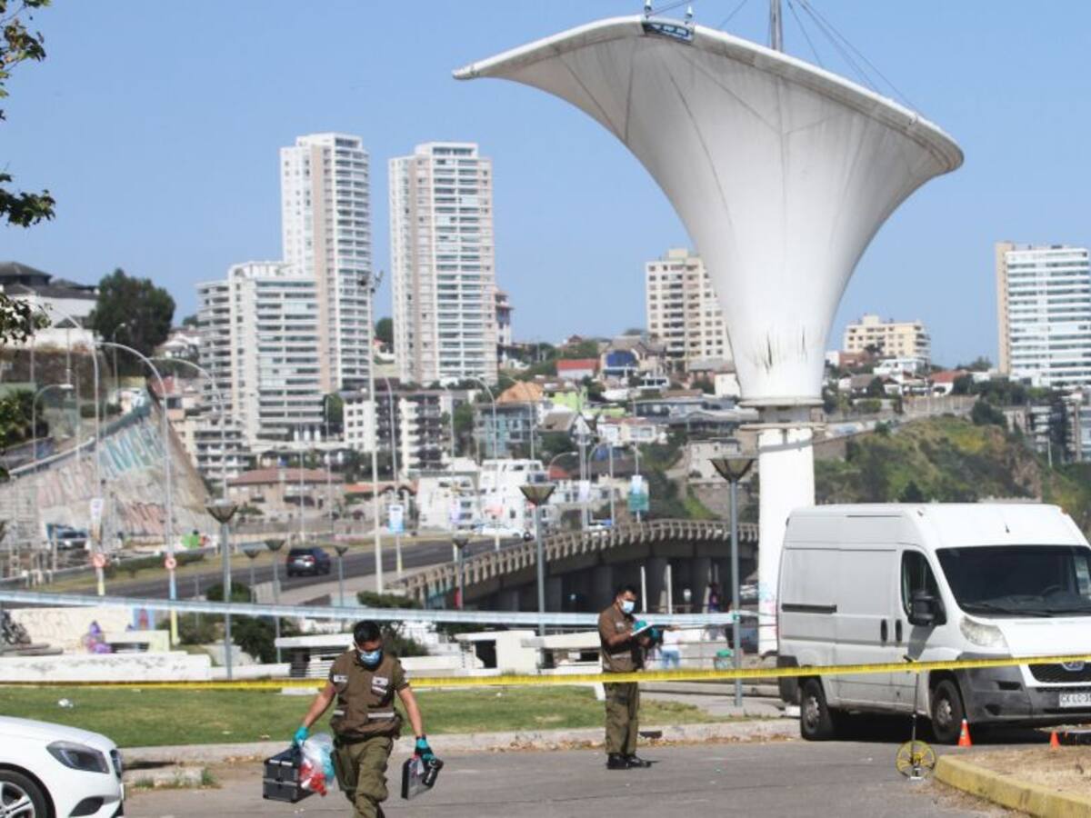 Comerciantes de la zona están preocupados: dos personas heridas tras ser baleadas en Viña del Mar