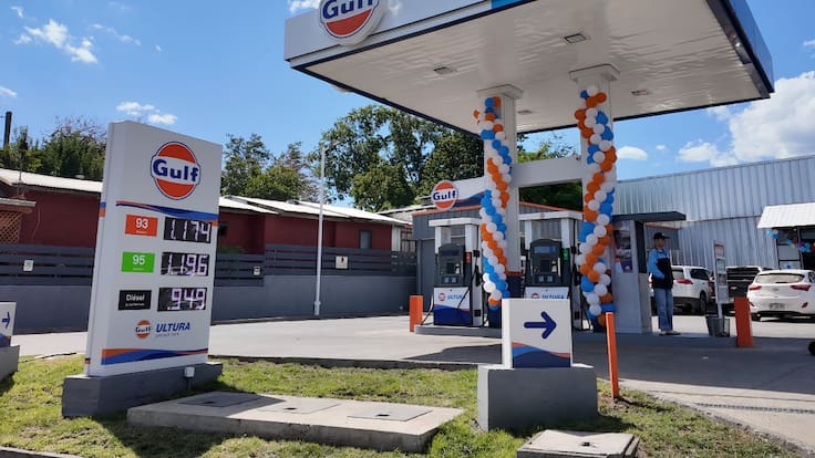 Bencinera estadounidense abre cuatro nuevas sucursales en Chile: buscan inaugurar otras 16 durante 2026