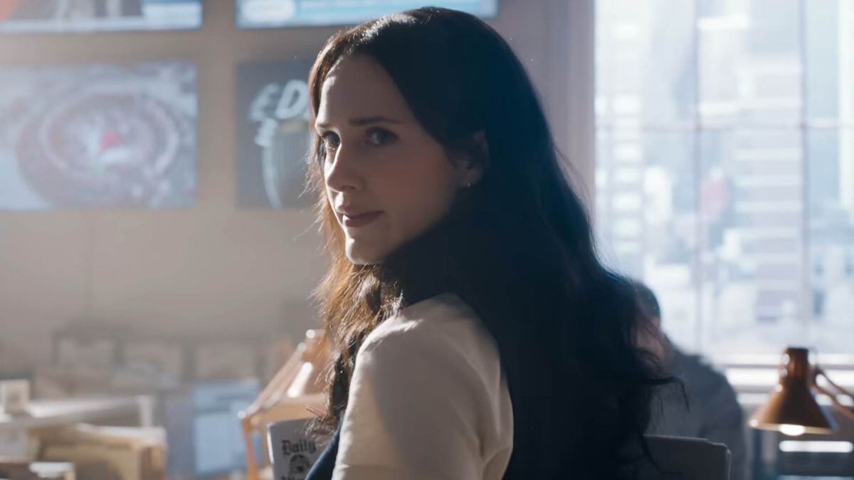 Rachel Brosnahan como Lois Lane