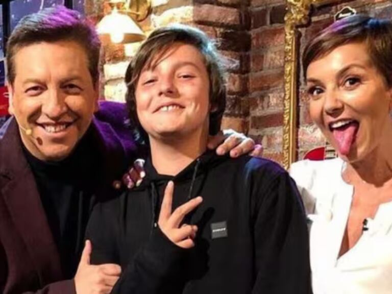 Hijo de Julio César Rodríguez y Fran García-Huidobro presenta a su polola cantante: festejaron importante paso