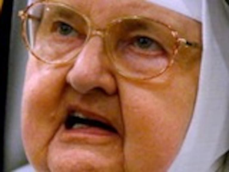 Falleció la madre María Angélica, la monja más famosa del cable