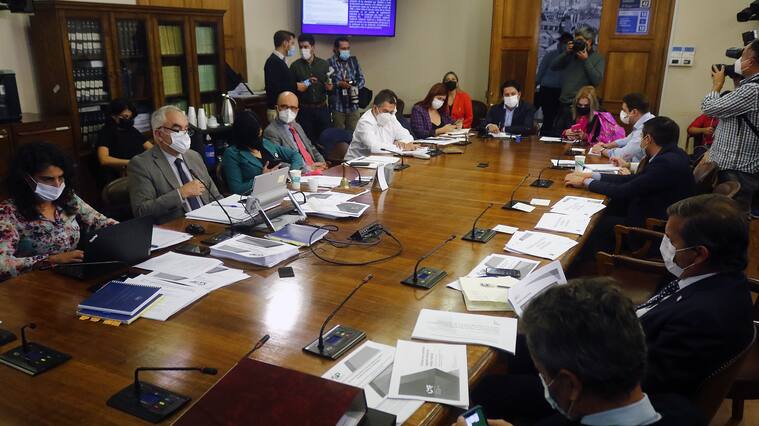 12 DE ABRIL DE 2022/VALPARAISOVista general de la Comisión de Constitución de la Cámara de Diputados.
FOTO: LEONARDO RUBILAR CHANDIA/AGENCIAUNO
