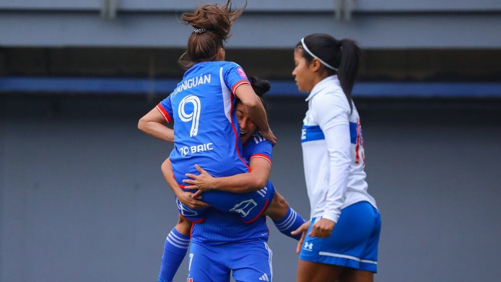 La U revierte la desventaja inicial para golear a la UC en el Clásico Universitario Femenino