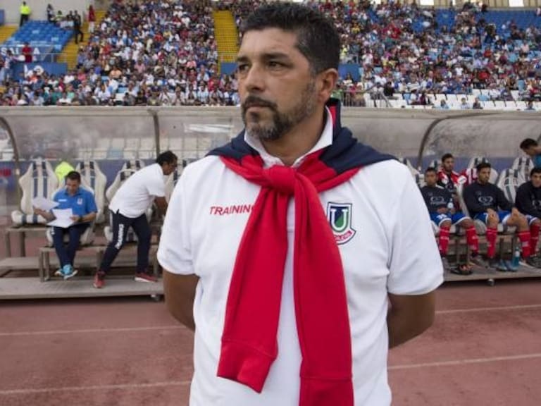 Acusan a Leonardo Ramos de cobrarle a futbolistas por hacerlos jugar