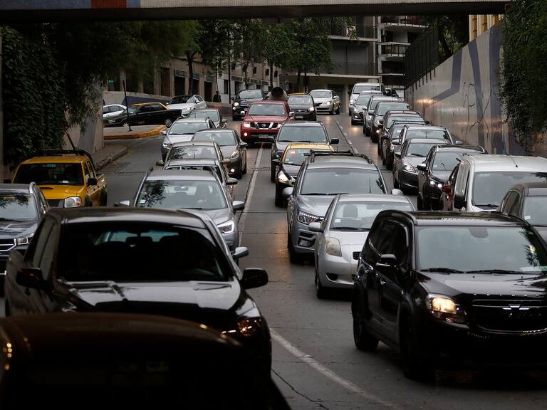 Venta de vehículos nuevos sufrió frenazo durante abril y cayó un 72,8% en medio de crisis sanitaria