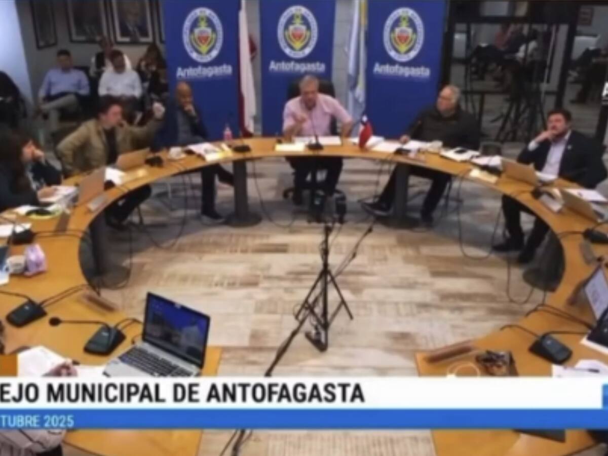 “Me importa un pic...”: la insólita reacción de concejal en medio de discusión en el Concejo Municipal de Antofagasta