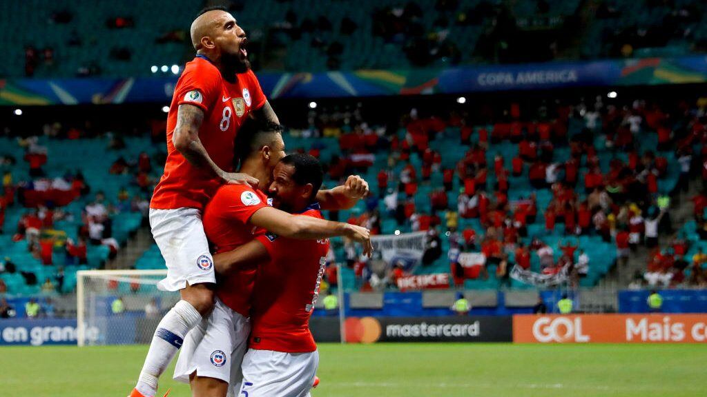 SALVADOR, BRAZIL - JUNE 21: Alexis Sanchez of Chile celebrates after scoring the second goal of his team during the Copa America Brazil 2019 group C match between Ecuador and Chile at Arena Fonte Nova on June 21, 2019 in Salvador, Brazil. (Photo by Felipe Oliveira/Getty Images)